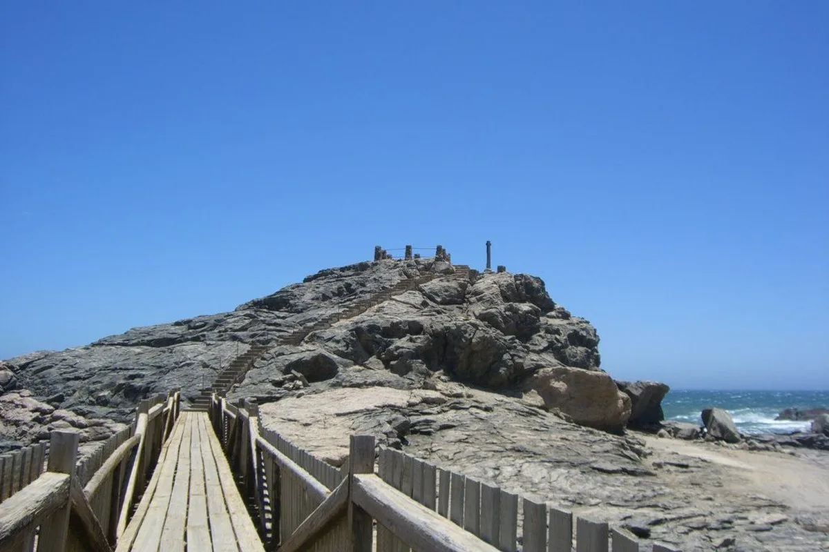 Diaz Cross walkway near the campsite